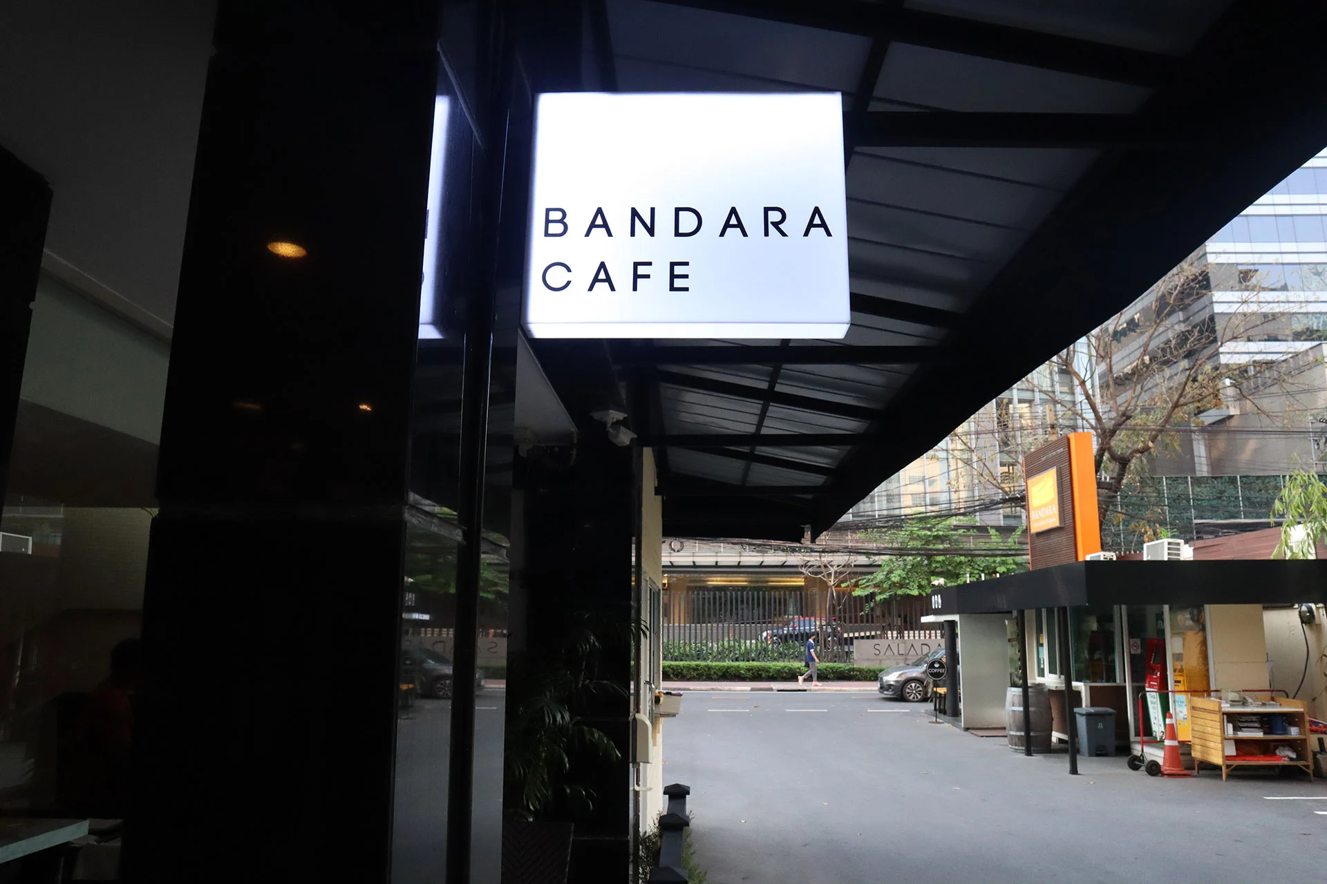 BandaraBangkok-Dining-Bandara-Cafe11