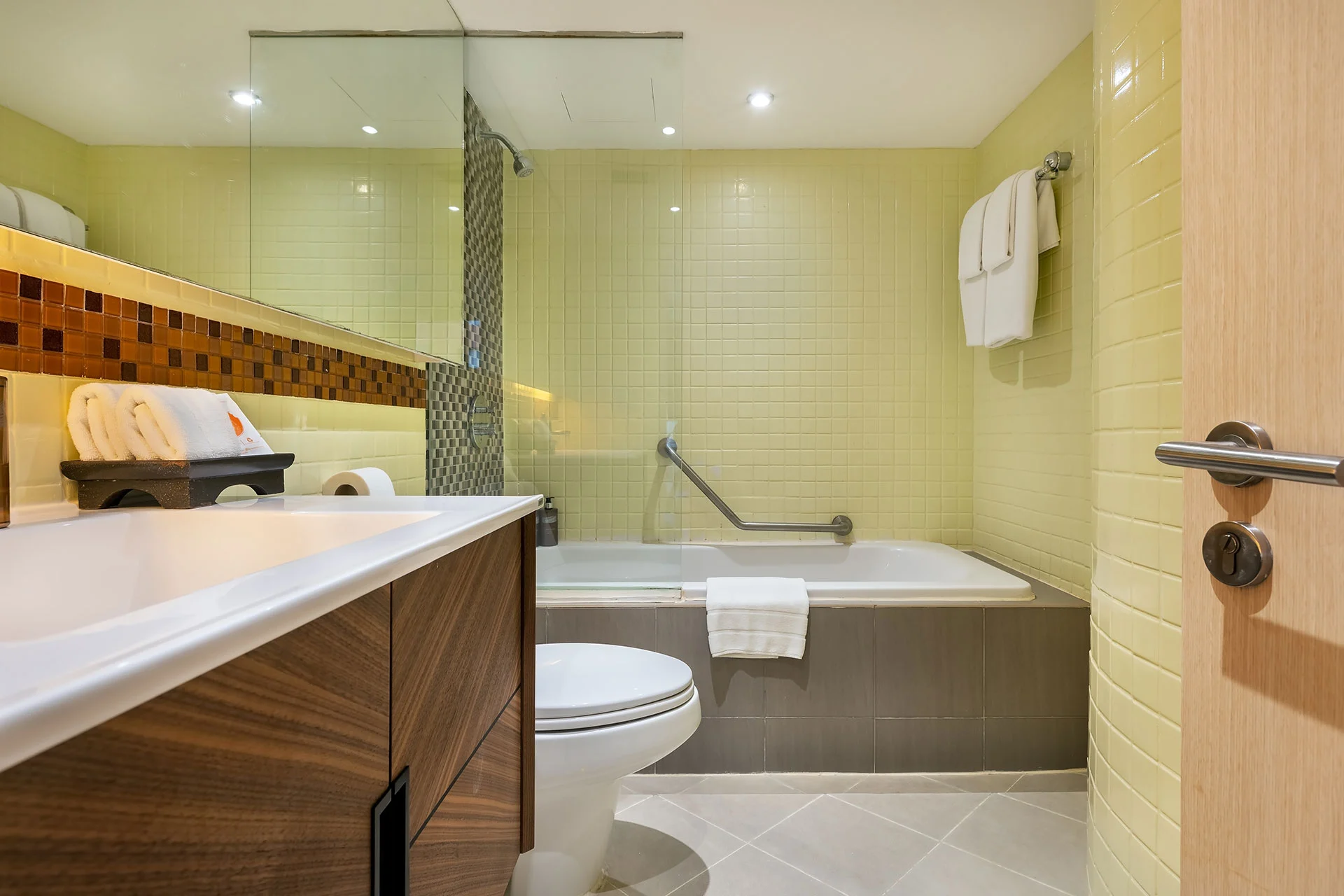 BandaraBangkok-Suites-and-Residences-Premier2Bedroom-Residence09