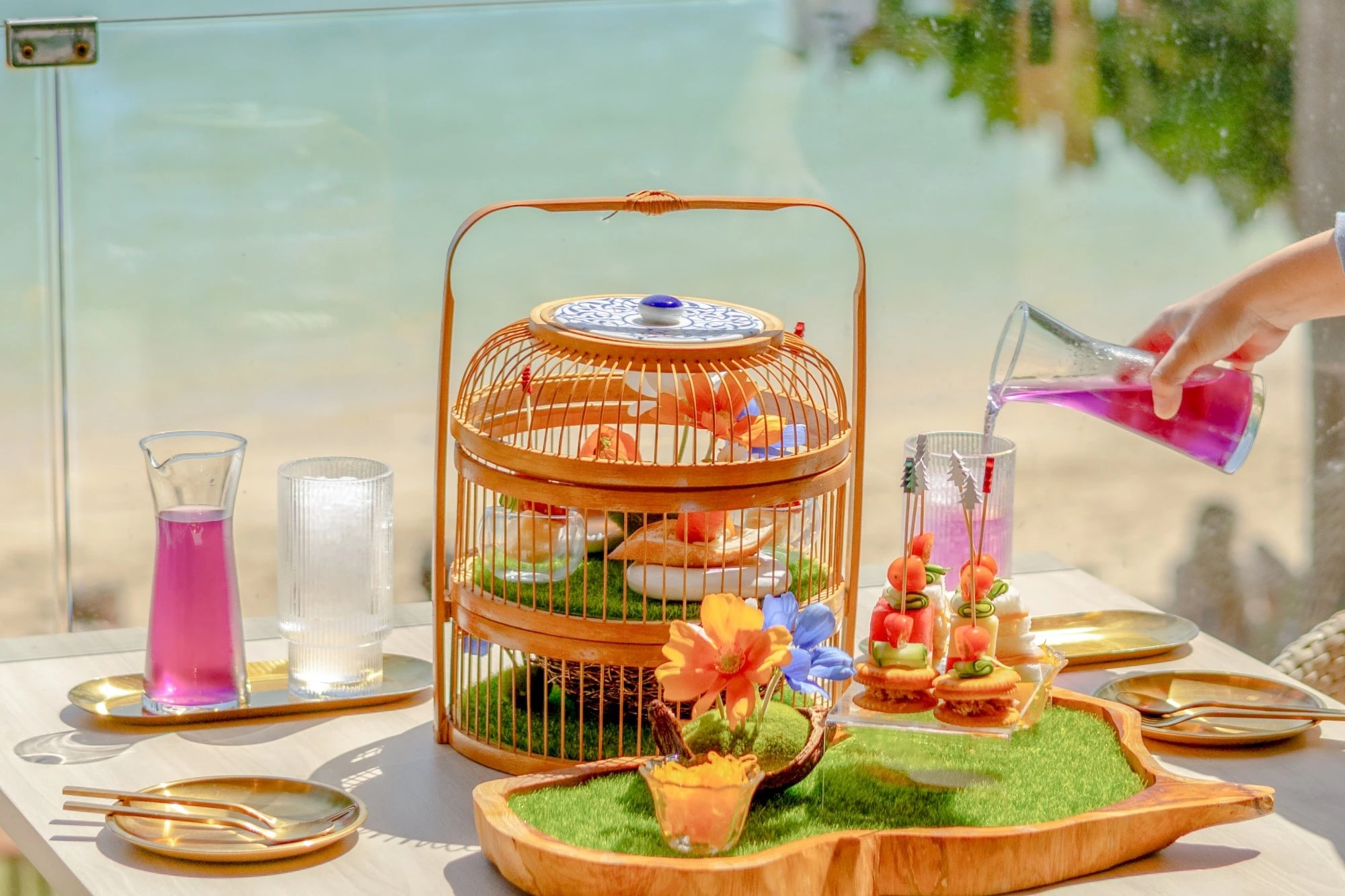 Image hover effect image